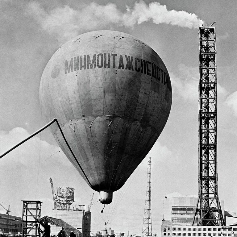 Панельная фотохроника о самом массовом жилье в России