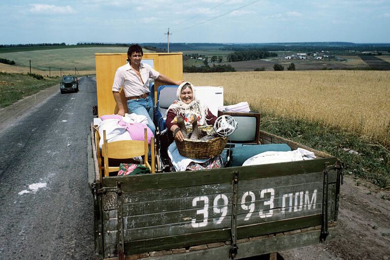 Панельная фотохроника о самом массовом жилье в России