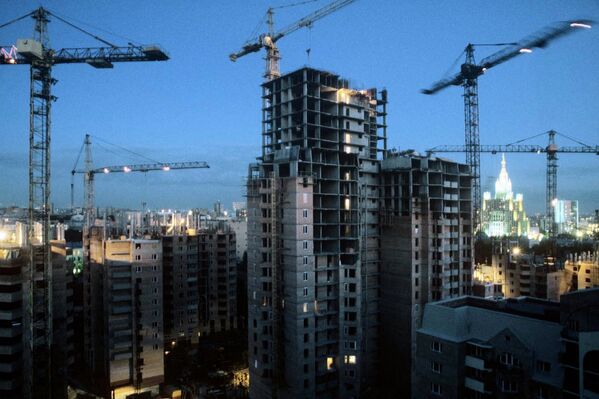 Панельная фотохроника о самом массовом жилье в России