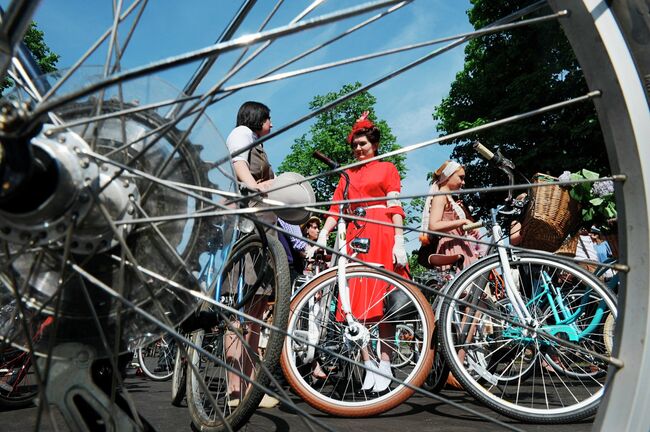 Велопробег Tweed Ride Moscow 2013