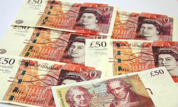 Новые 50-фунтовые банкноты Банка Англии