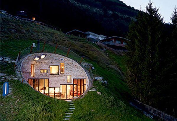 Дом-нора в Швейцарии