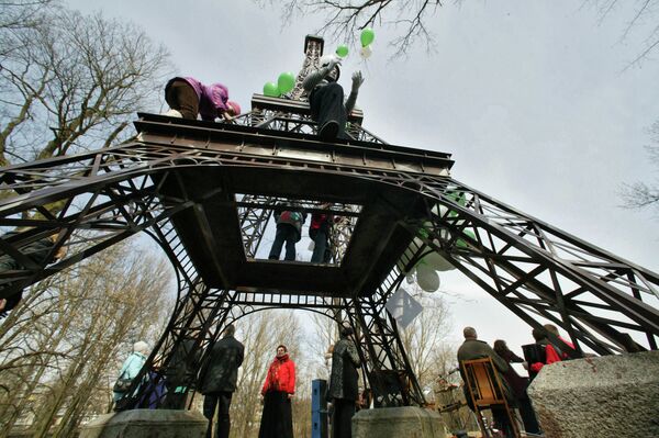 Празднование Дня рождения парижской Эйфелевой башни в Калининградской области