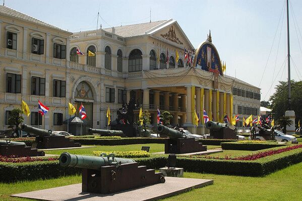 здание Министерства обороны Таиланда в Бангкоке