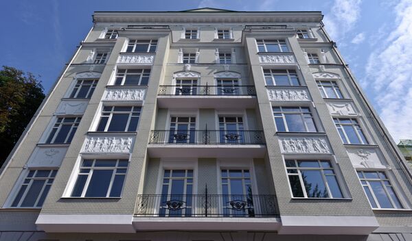 Доходный дом начала ХХ века на пересечении Остоженки и Арбата Доходный дом начала ХХ века на пересечении Остоженки и Арбата