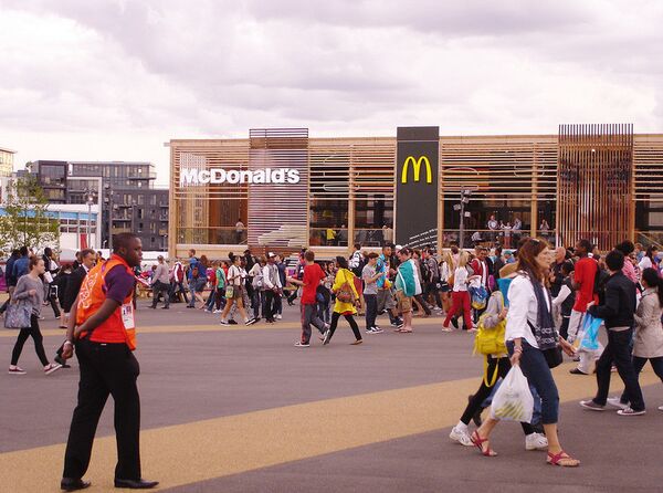 Самый большой ресторан сети Макдоналдс в Лондоне
