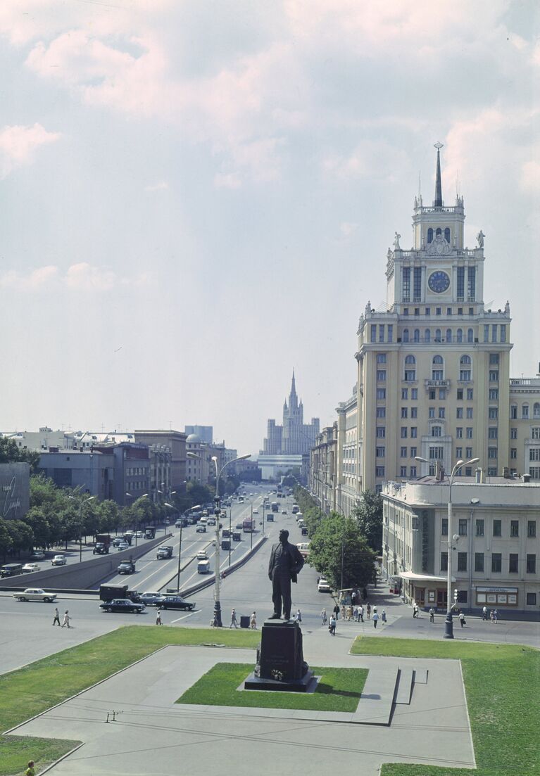 Памятник В.В. Маяковскому