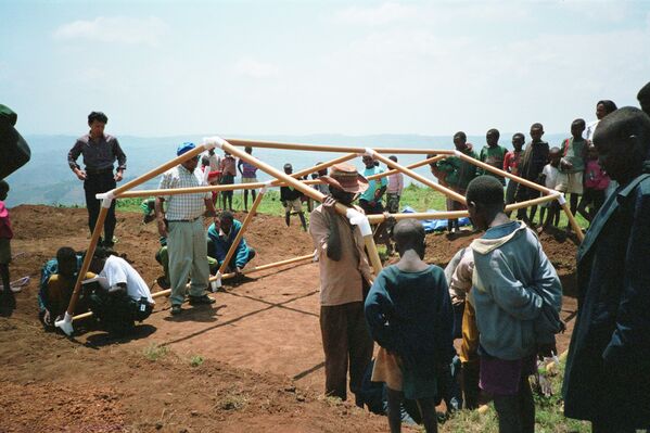 Шигеру Бан в Руанде