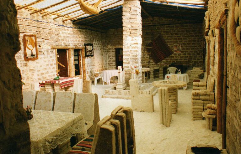 Соляной отель в Боливии