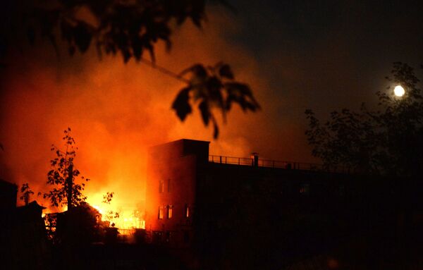 На московском заводе Серп и Молот произошел пожар.