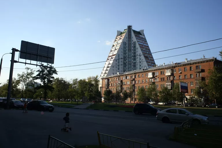 8 самых контрастных видов Москвы 8 самых контрастных видов Москвы