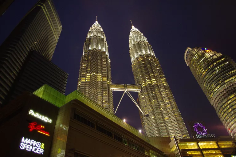 Башни Petronas Башни Petronas