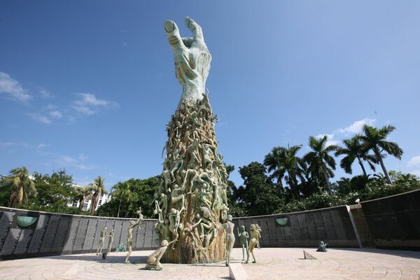 Мемориал жертвам холокоста Майами-Бич