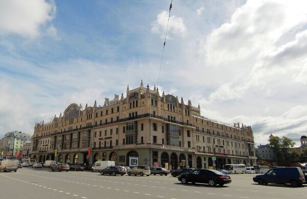 Власти Москвы продали с аукциона отель Метрополь