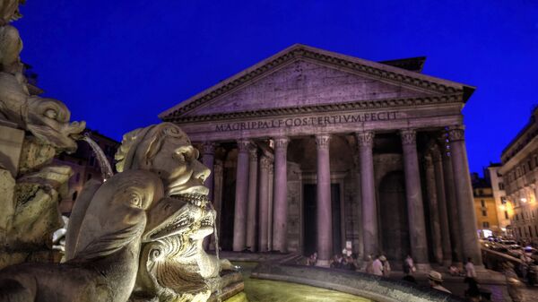 Римский Пантеон в Риме