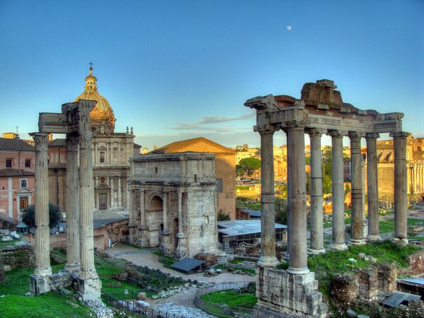 Здание Римского форума