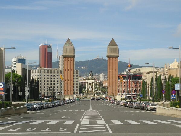 Венецианские башни в Барселоне