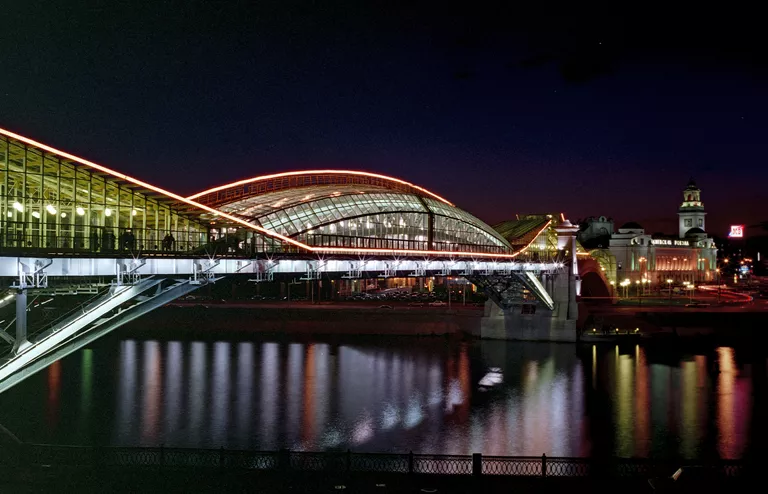 Киевский пешеходный мост Киевский пешеходный мост