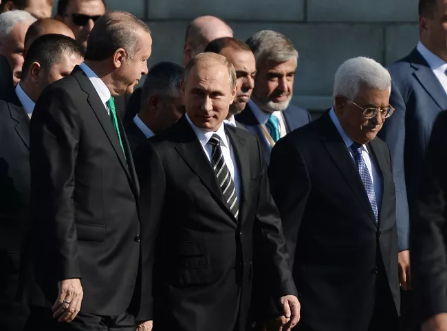 Президент РФ В.Путин принимает участие в церемонии открытия реконструированной Московской соборной мечети