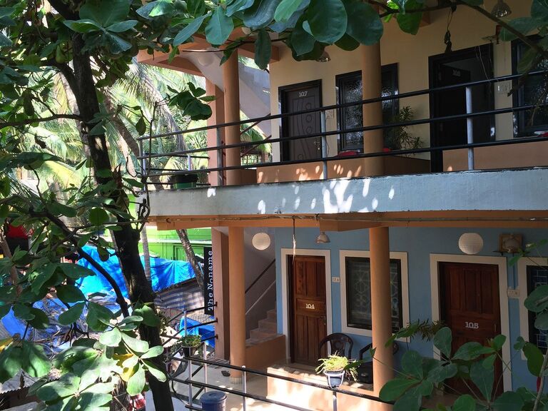 The NoName Guesthouse в Арамболе (Гоа, Индия) The NoName Guesthouse в Арамболе (Гоа, Индия)
