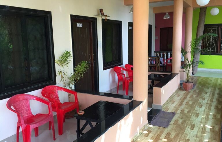 Номер в The NoName Guesthouse в Арамболе (Гоа, Индия) Номер в The NoName Guesthouse в Арамболе (Гоа, Индия)