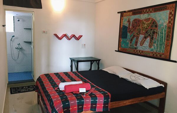 Номер в The NoName Guesthouse в Арамболе (Гоа, Индия) Номер в The NoName Guesthouse в Арамболе (Гоа, Индия)