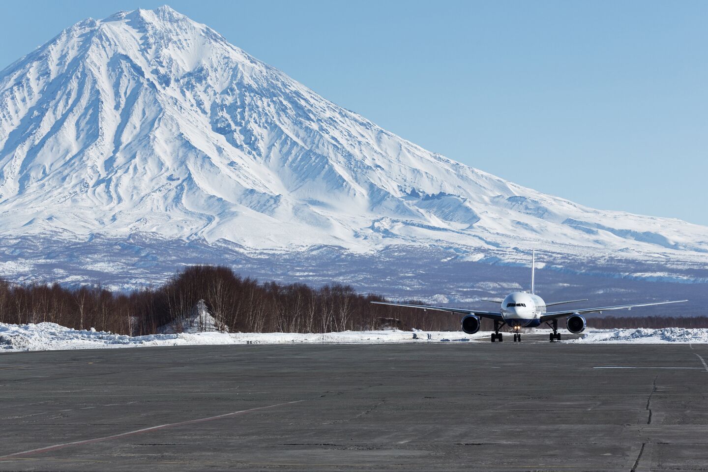 Аэропорт Петропавловск-Камчатский Аэропорт Петропавловск-Камчатский