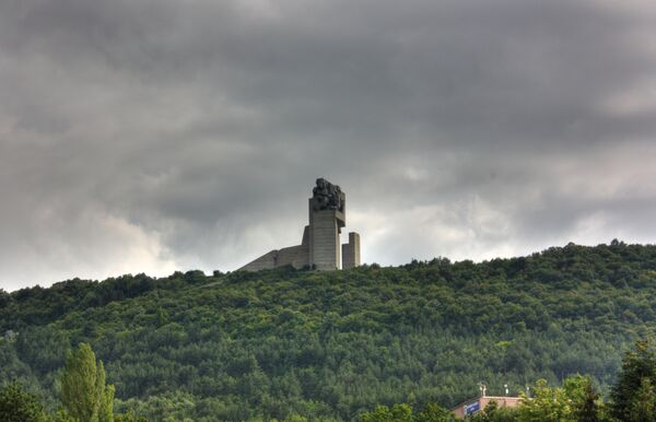 Памятник 1300-летия Болгарии панорама