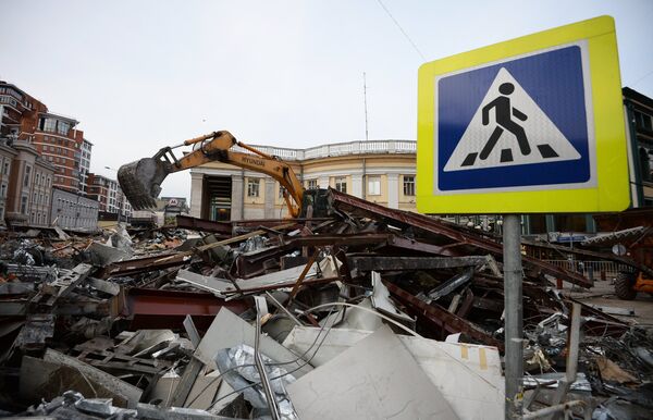 Снос незаконных построек в Москве Снос незаконных построек в Москве