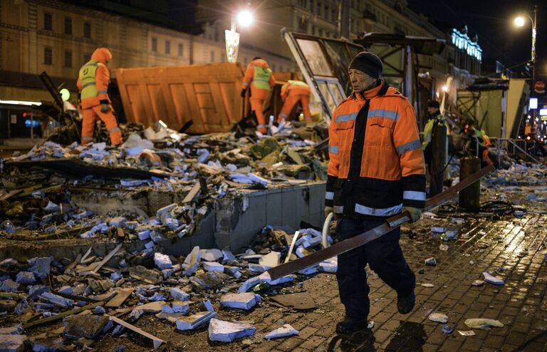 Снос незаконных построек в Москве Снос незаконных построек в Москве