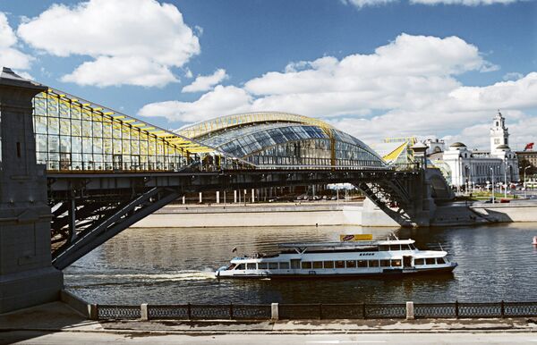 Киевский пешеходный мост Киевский пешеходный мост
