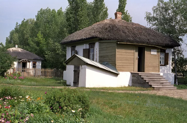 Дом, в котором родился писатель Михаил Шолохов Дом, в котором родился писатель Михаил Шолохов