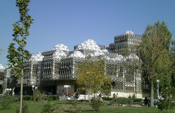 Библиотека в Приштине (Косово)