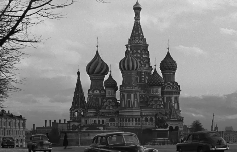 Храм Василия Блаженного на Красной площади в Москве Храм Василия Блаженного на Красной площади в Москве