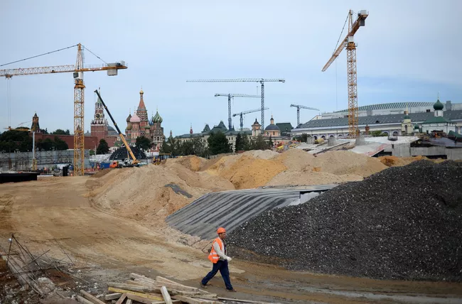 Строительство комплекса Зарядье в Москве