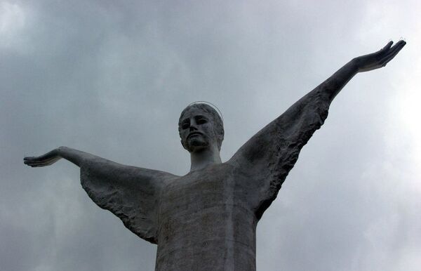 Статуя Христа Спасителя на горе Сан-Бьяджо