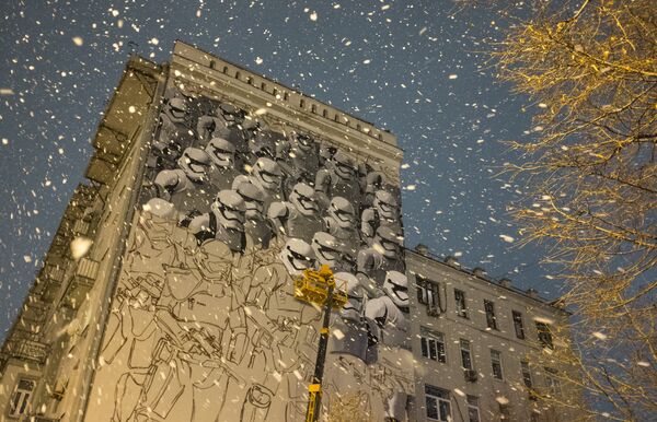 Граффити по мотивам фильма Звездные войны в Москве