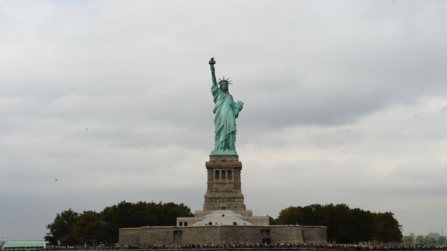 Города мира. Нью-Йорк. Статуя Свободы Города мира. Нью-Йорк. Статуя Свободы