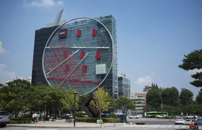 HDC Tower в Каннамгу в Сеуле HDC Tower в Каннамгу в Сеуле