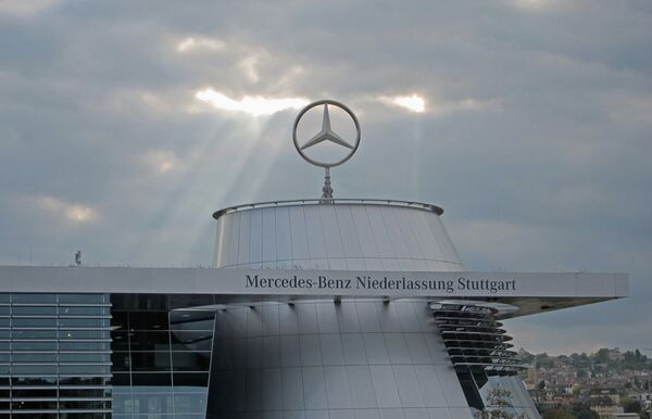 Главный офис Mercedes-benz