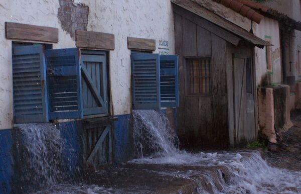 Инсценировка потопа в бутафорском городе Universal Studios