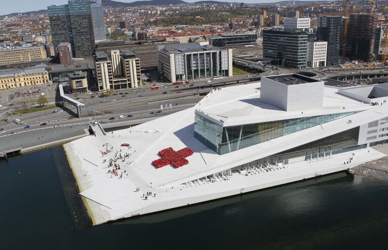 Театр Оперы в Осло (Oslo Opera House), одно из самых энергоэффективных зданий Норвегии.