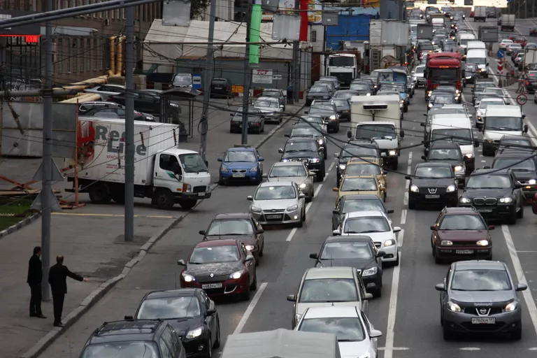 Автомобильные пробки на улицах Москвы Автомобильные пробки на улицах Москвы