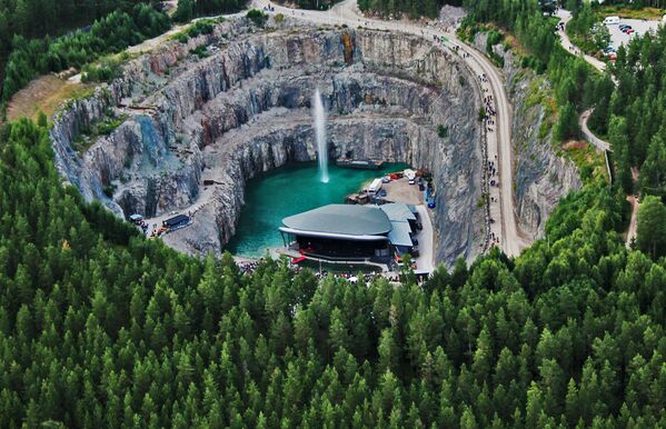 Амфитеатр Dalhalla, Раттвик (Швеция) Амфитеатр Dalhalla, Раттвик (Швеция)