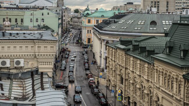 Вид на улицу Ильинка в Москве