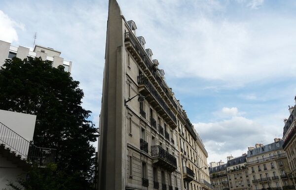 Тонкое здание Османа, Париж
