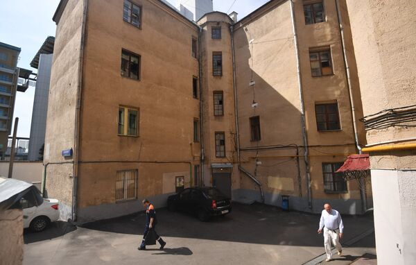 Четырехэтажный жилой дом в Панфиловском переулке в Москве