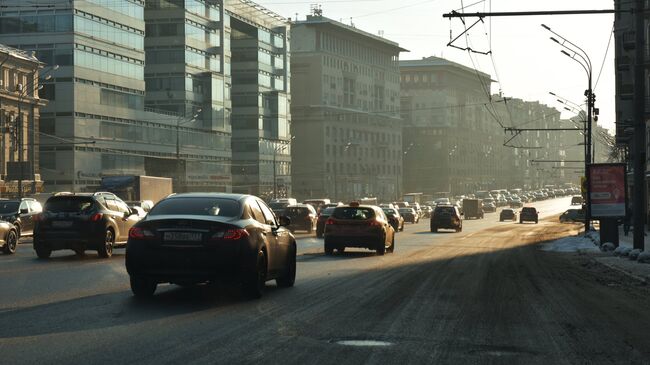 Улица Земляной Вал в Москве