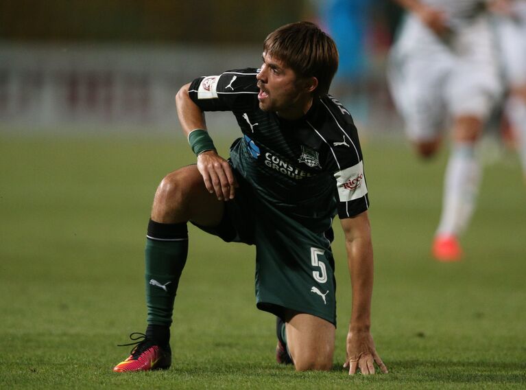 Полузащитник Краснодара Дмитрий Торбинский