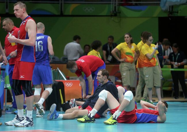 Российские волейболисты после поражения от аргентинцев на Олимпиаде-2016
